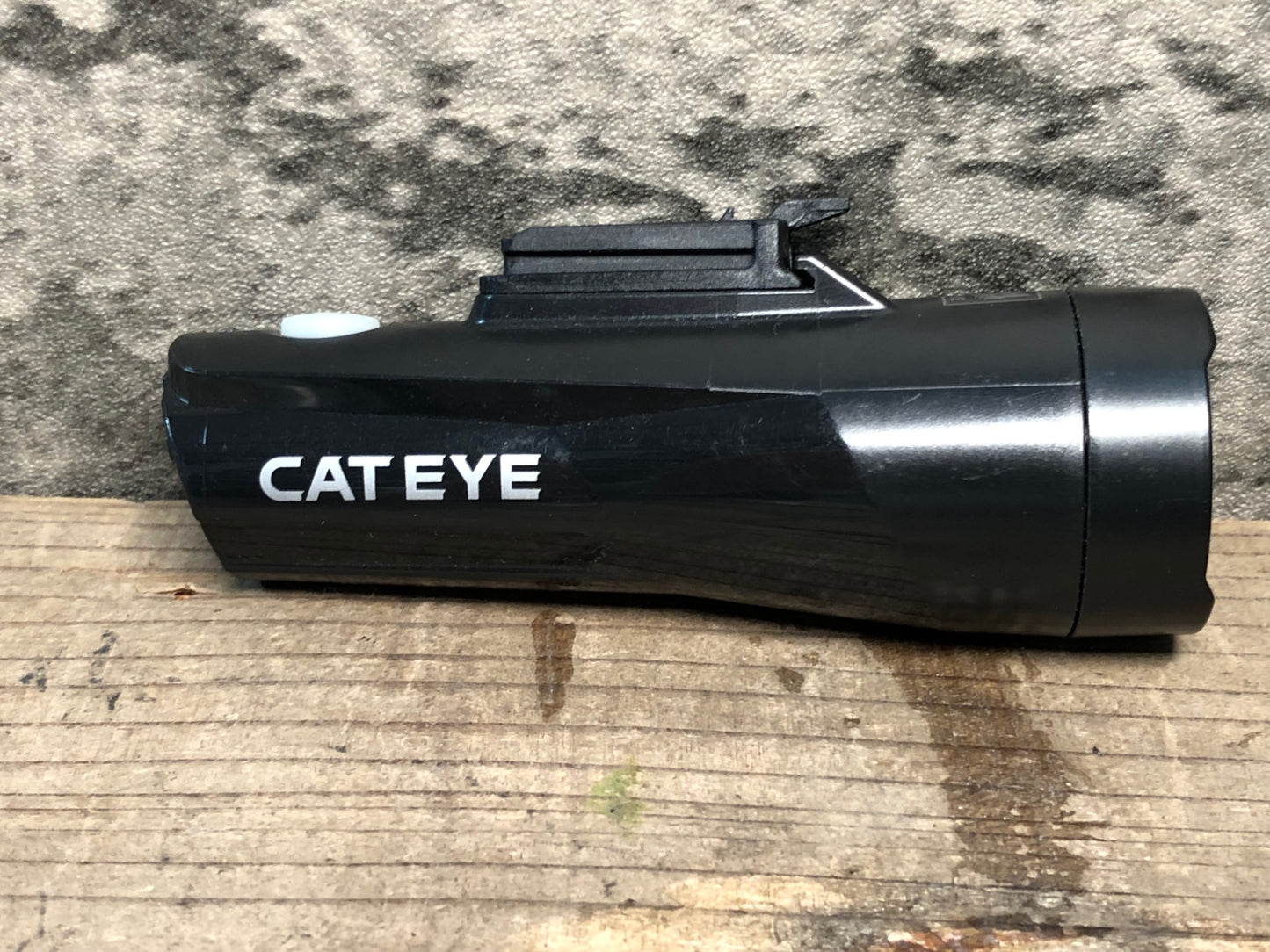 IY821 キャットアイ CATEYE GVOLT70 フロントライト 点灯確認済