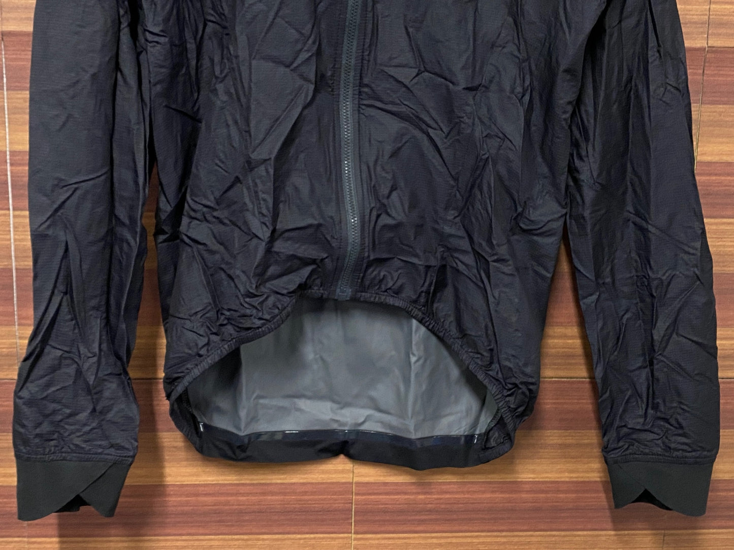 IT362 カステリ CASTELLI 長袖 ウィンドブレーカー 黒 M