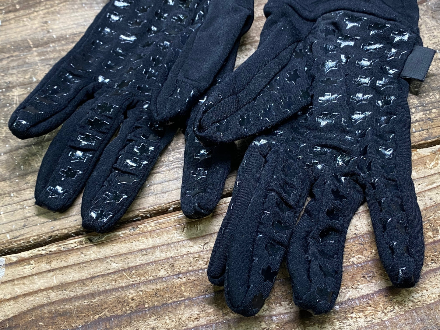 IU306 アソス Assos 裏起毛 長指 サイクルグローブ 黒 M