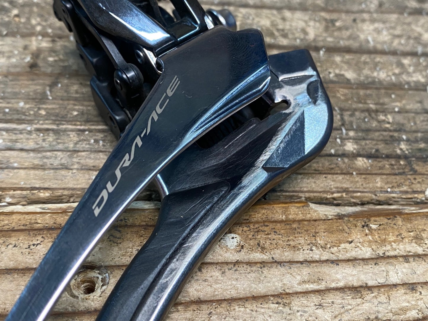 IT052 シマノ SHIMANO デュラエース DURA-ACE FD-R9100 直付 フロントディレイラー 2s