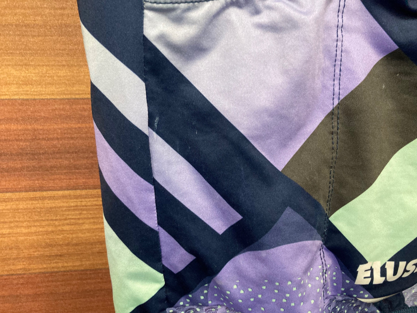 IM300 ELUSIVE 半袖 サイクルジャージ 総柄 S