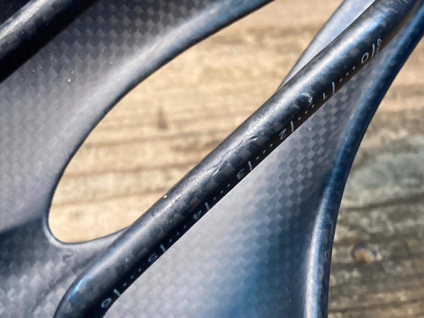 IZ279 TNi 3D printing Ⅱサドル 黒 カーボンレール 150mm ※座面破れあり