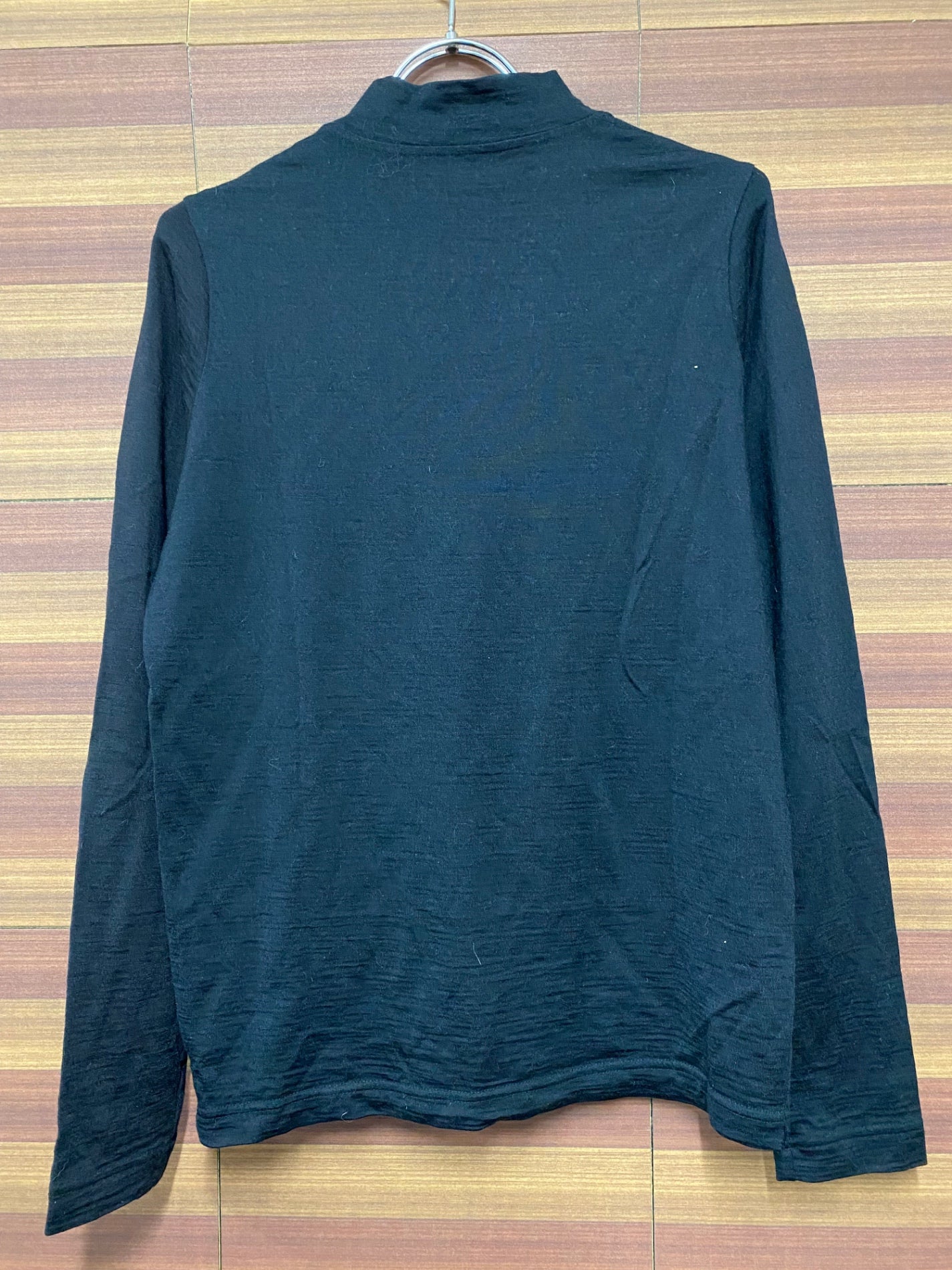 IN940 トーキョーウィールズ TOKYOWheels 長袖 ベースレイヤー 黒 ※サイズ不明、動物の毛