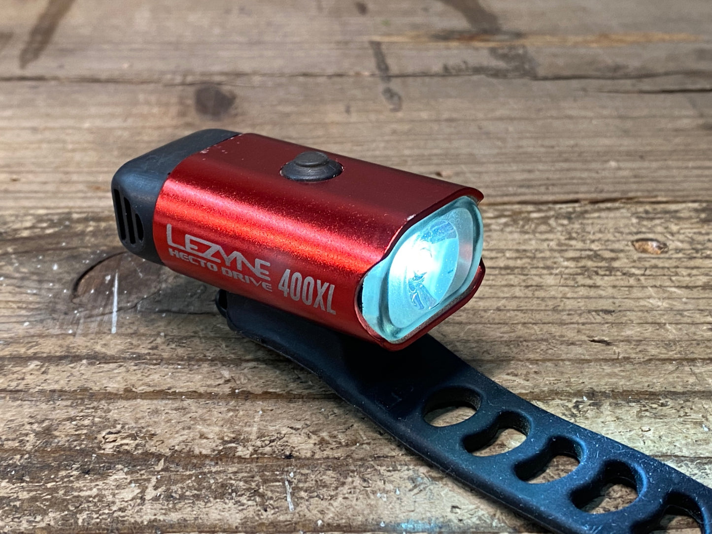 JB331 レザイン LEZYNE 400XL フロントライト 赤 点灯確認済み