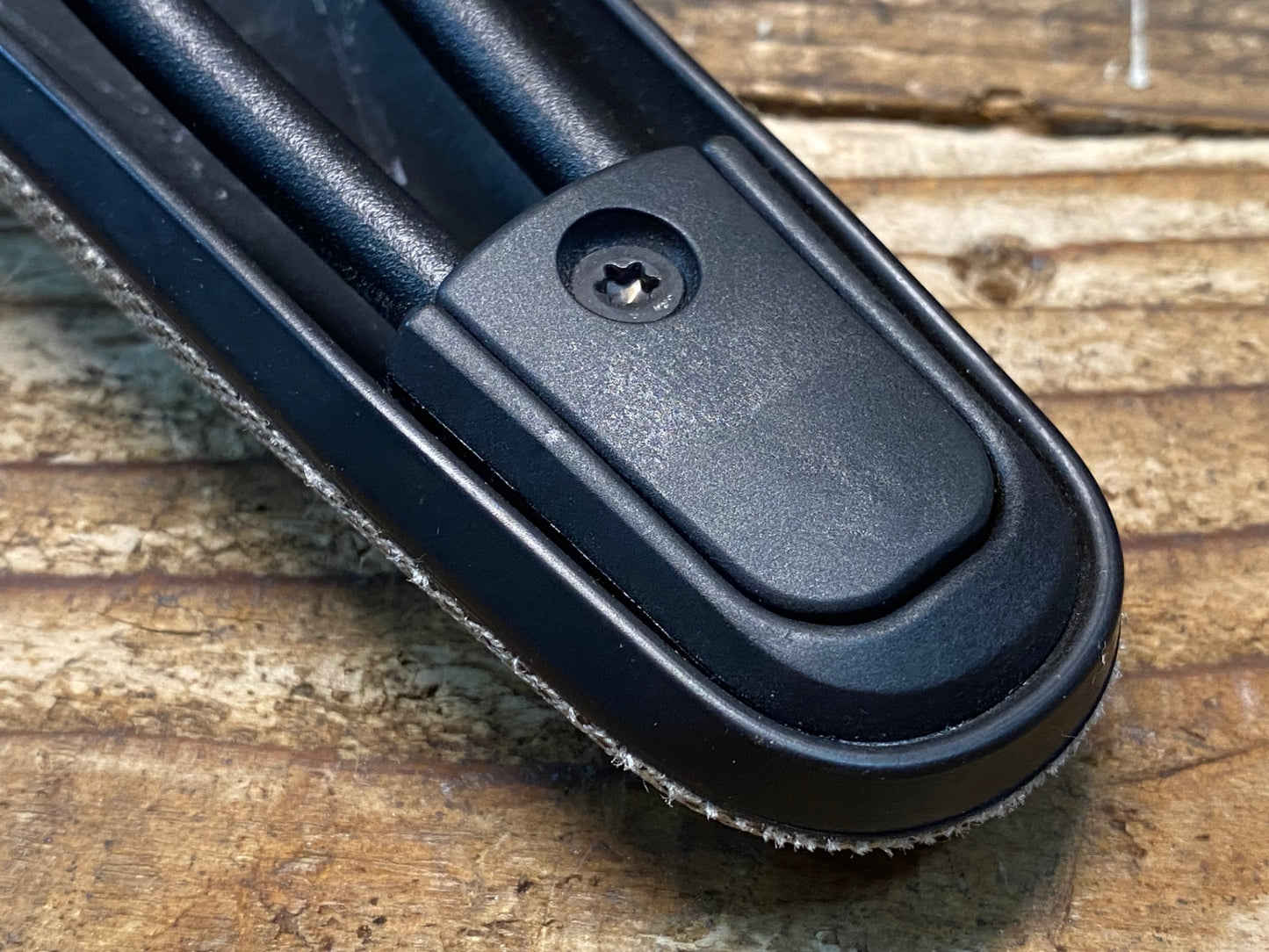 IW323 ブルックス BROOKS CAMBIUM C17 サドル MUD GREEN