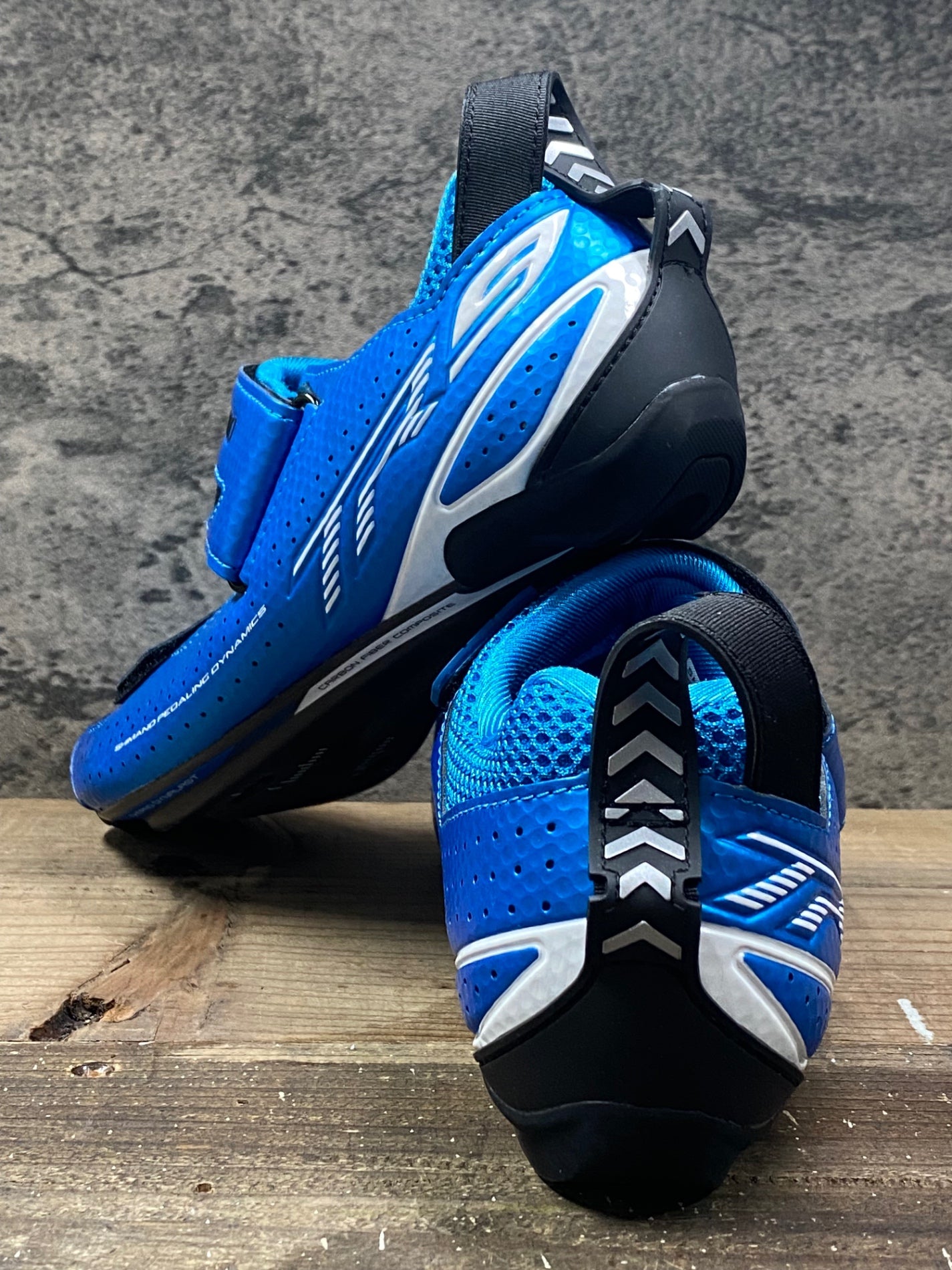 IP484 シマノ SHIMANO TR9 SH-TR900 ビンディングシューズ 青 EU39 SPD-SL ※新品未使用