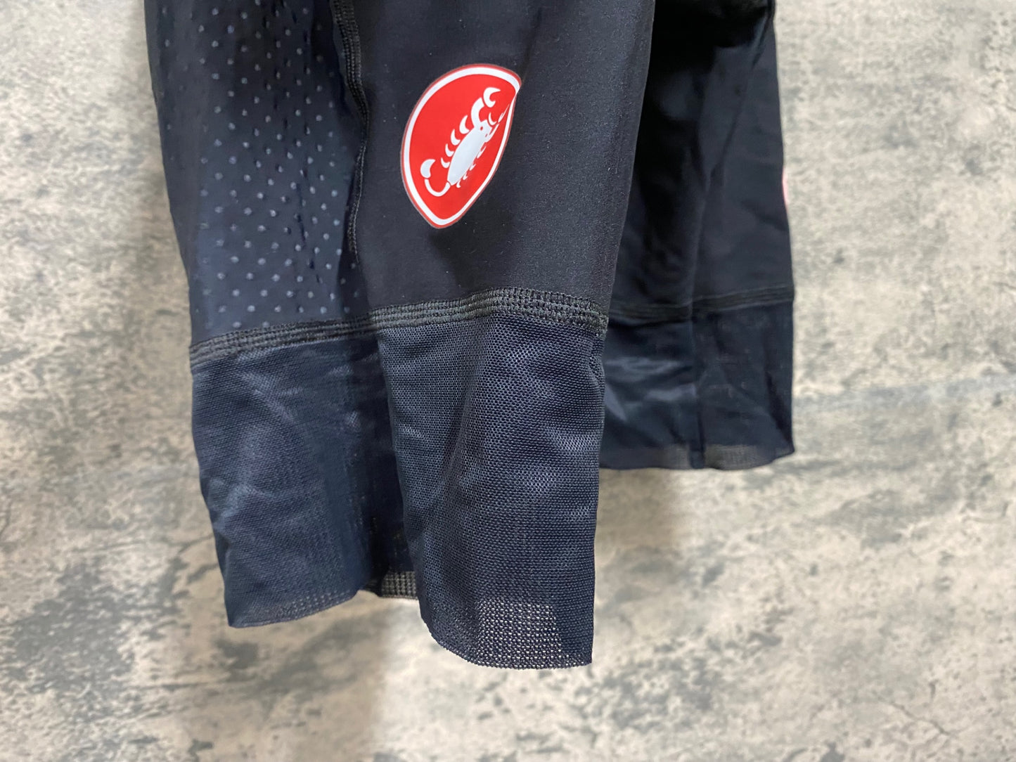 JC657 カステリ CASTELLI ROSSO CORSA ビブショーツ 黒 赤 L 未使用