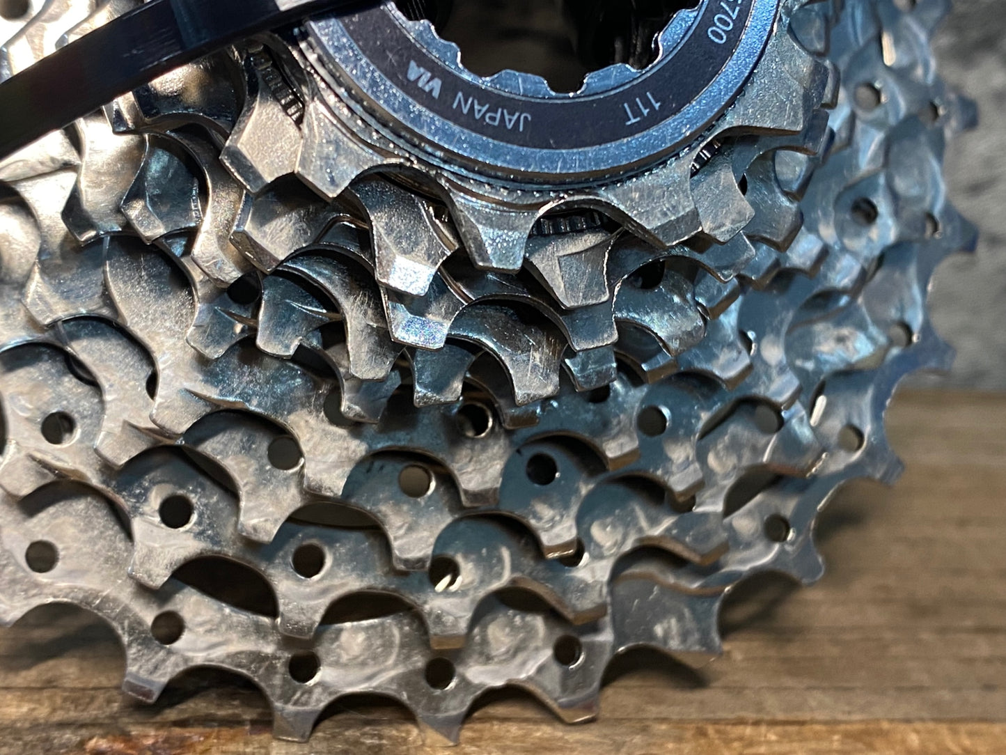 IW849 シマノ SHIMANO 105 CS-5700 スプロケット 10S 11-28T