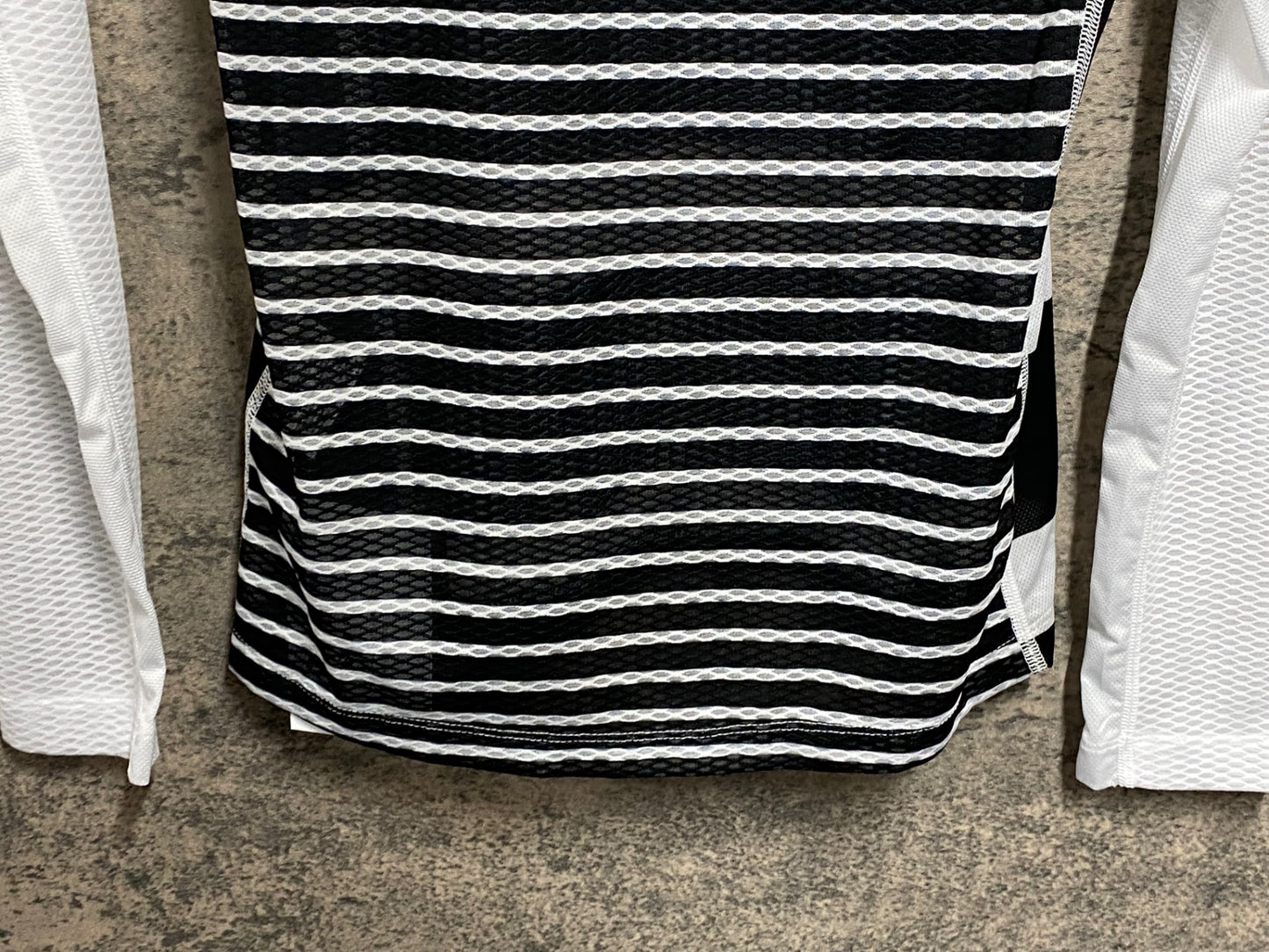 JC313 TICCC 長袖 べースレイヤー 白黒 M