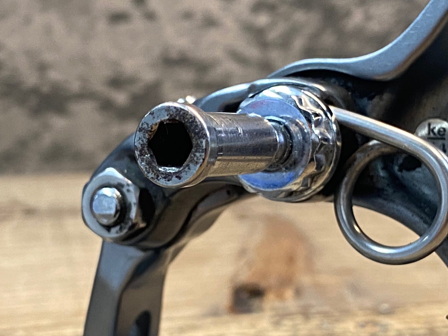 IU043 シマノ 105 BR-5700 キャリパーブレーキ シルバー 前後セット