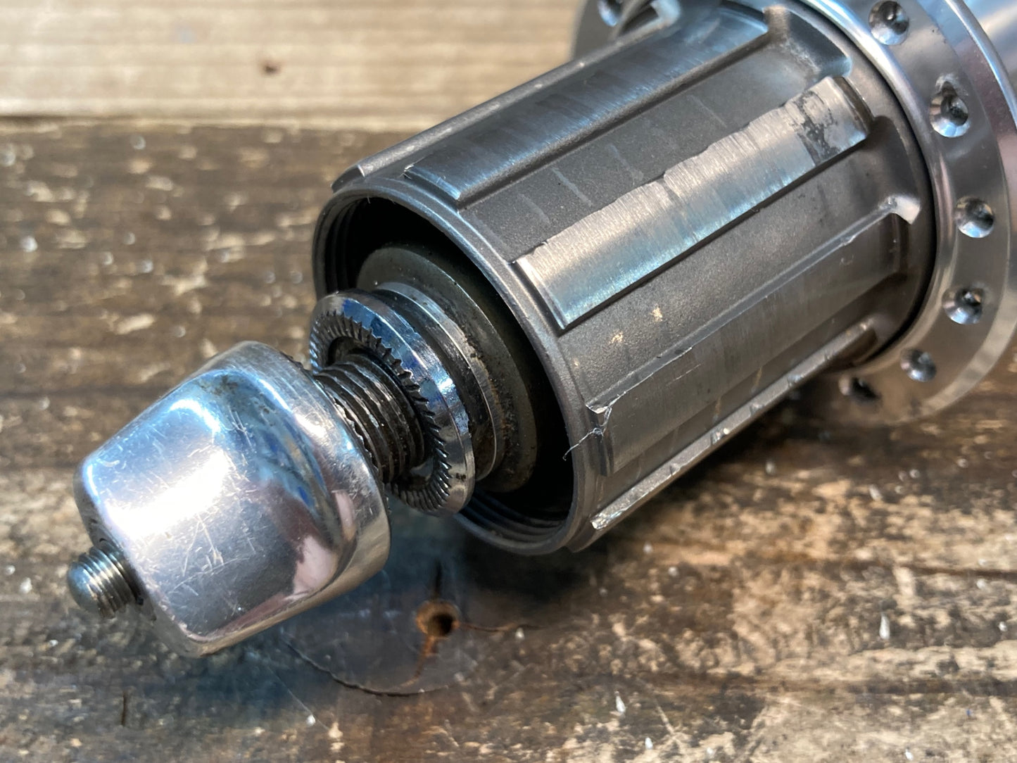 IU786 シマノ SHIMANO デュラエース DURA-ACE FH-7700 リア フリーハブ 32H