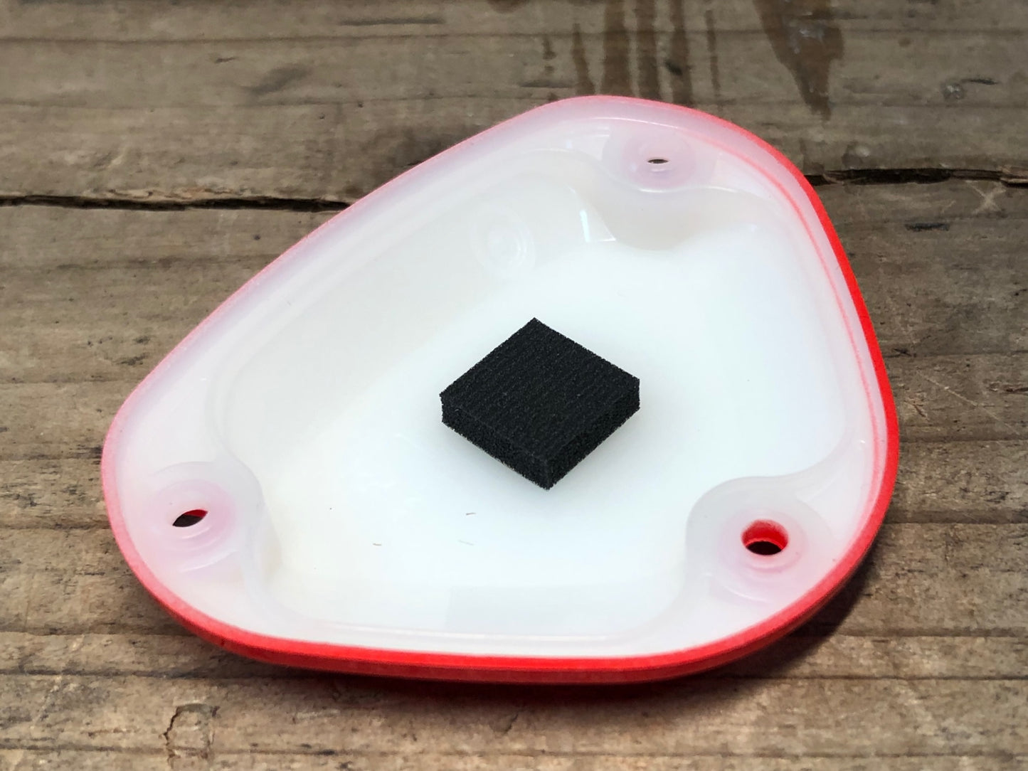 IZ001 パイオニア Pioneer 右センサーカバー 赤