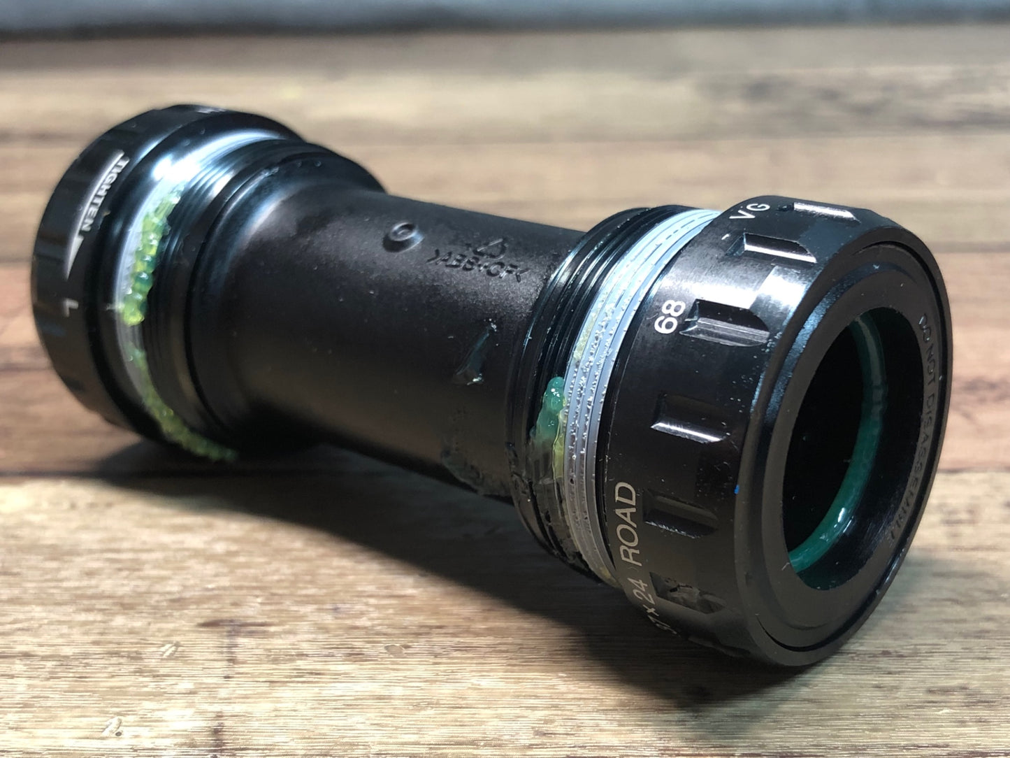 IR351 シマノ SHIMANO デュラエース DURA-ACE BB-R9100 ボトムブラケット