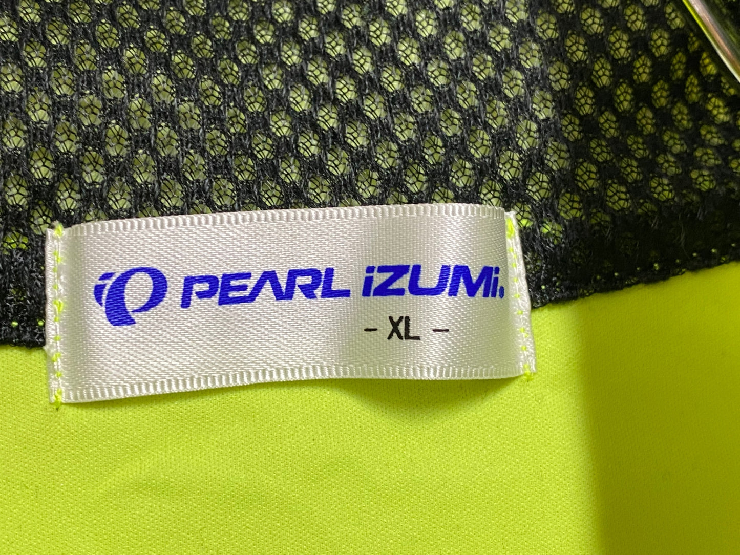 IZ514 パールイズミ PEARL iZUMi ウィンドブレーカー XL 蛍光イエロー 袖に小汚れ