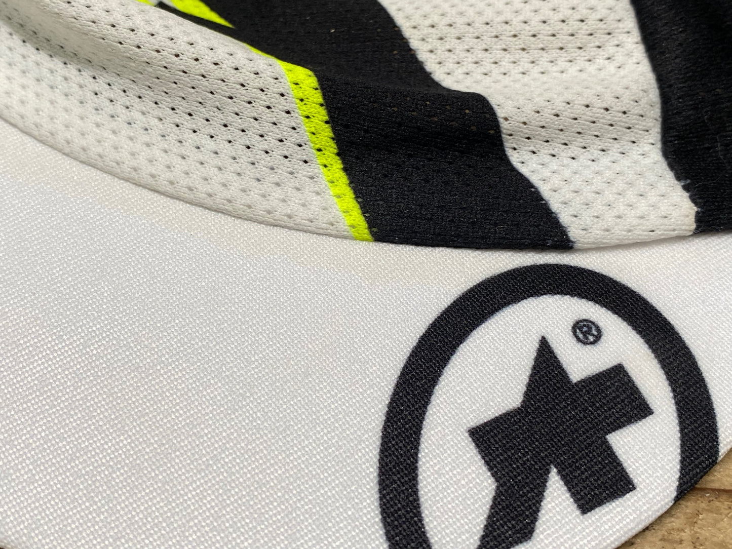 IW503 アソス Assos サイクルキャップ 白 黒 フリーサイズ