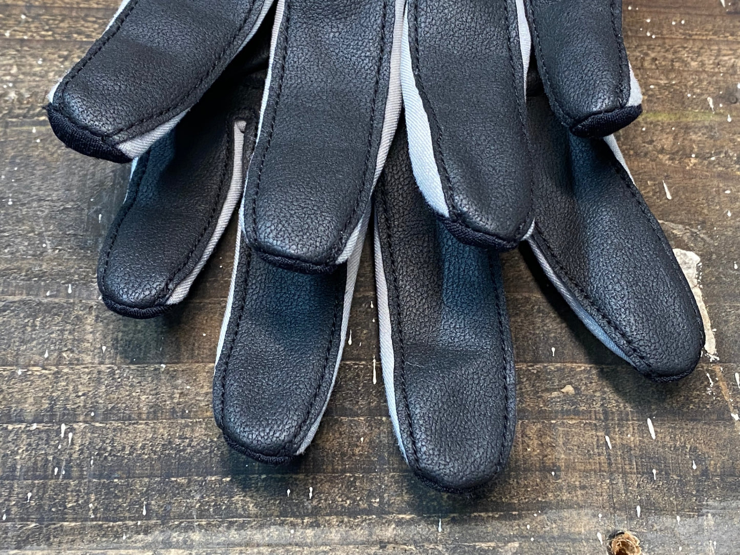 IP118 モンベル mont-bell 長指 グローブ 黒 グレー M 裏起毛 薄手