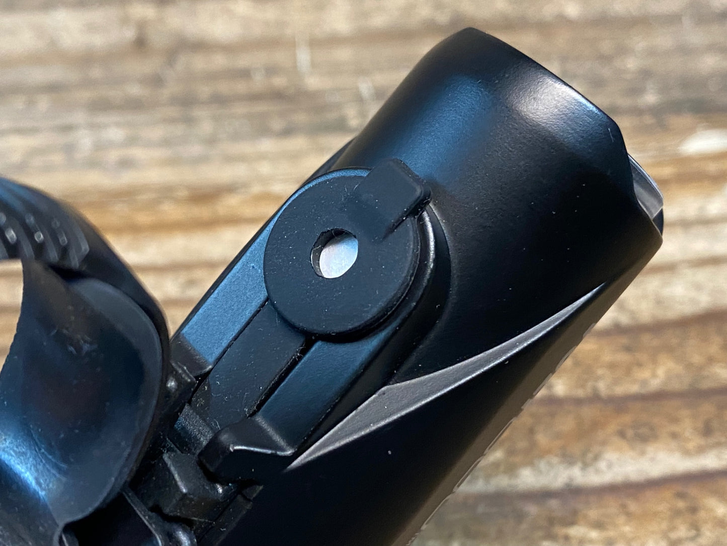 IO317 キャットアイ CATEYE VOLT800 フロントライト ※動作確認済み