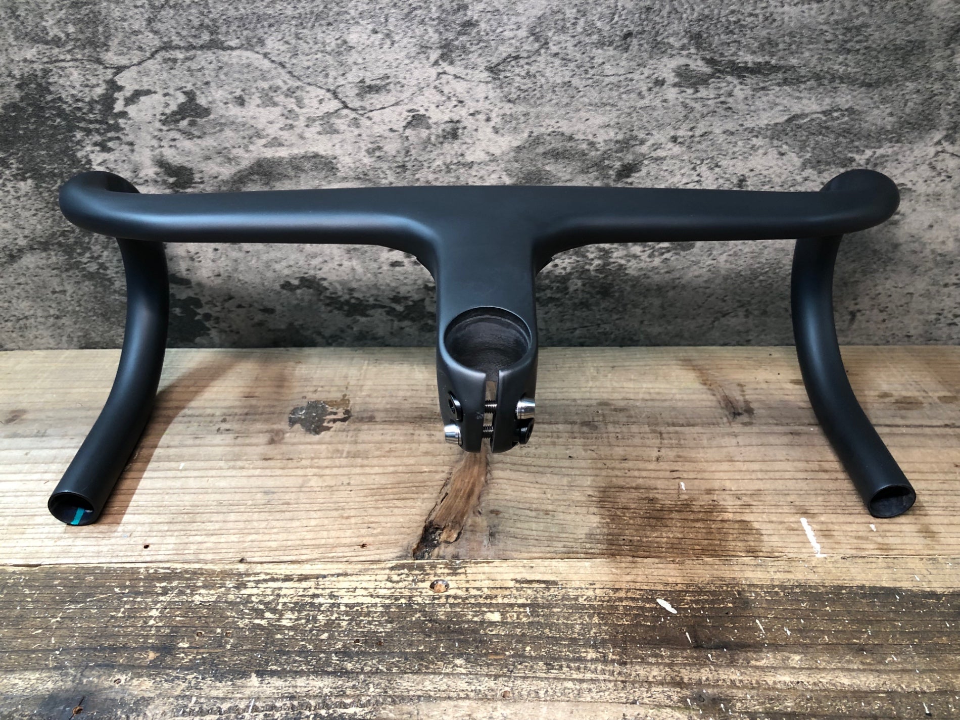 IN958 ボントレガー BONTRAGER AEOLUS RSL VR-C カーボン