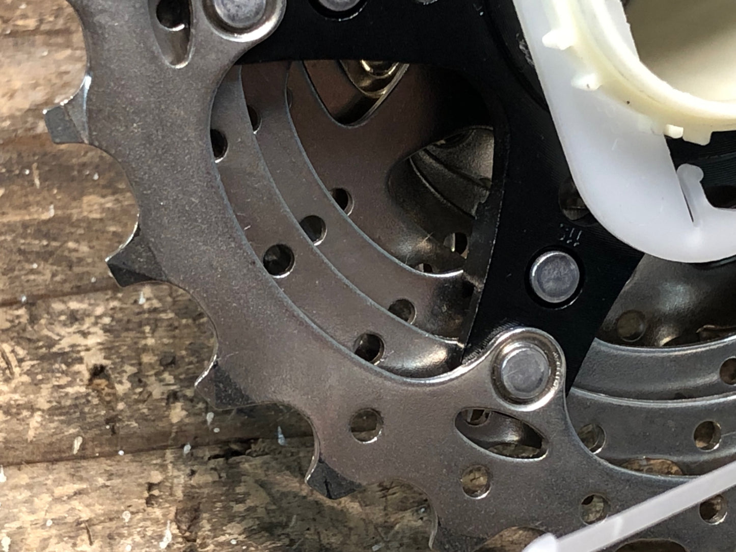 IT458 シマノ SHIMANO 105 CS-R7000 スプロケット 11-28T 11S