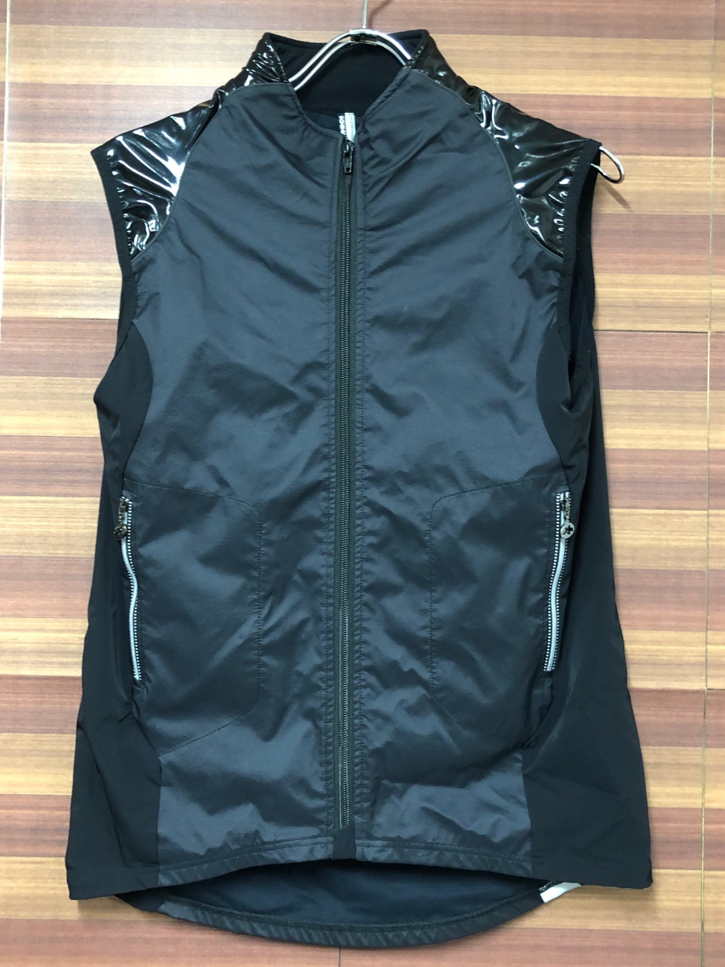 IN375 アソス Assos サイクルベスト ジレ 黒 M