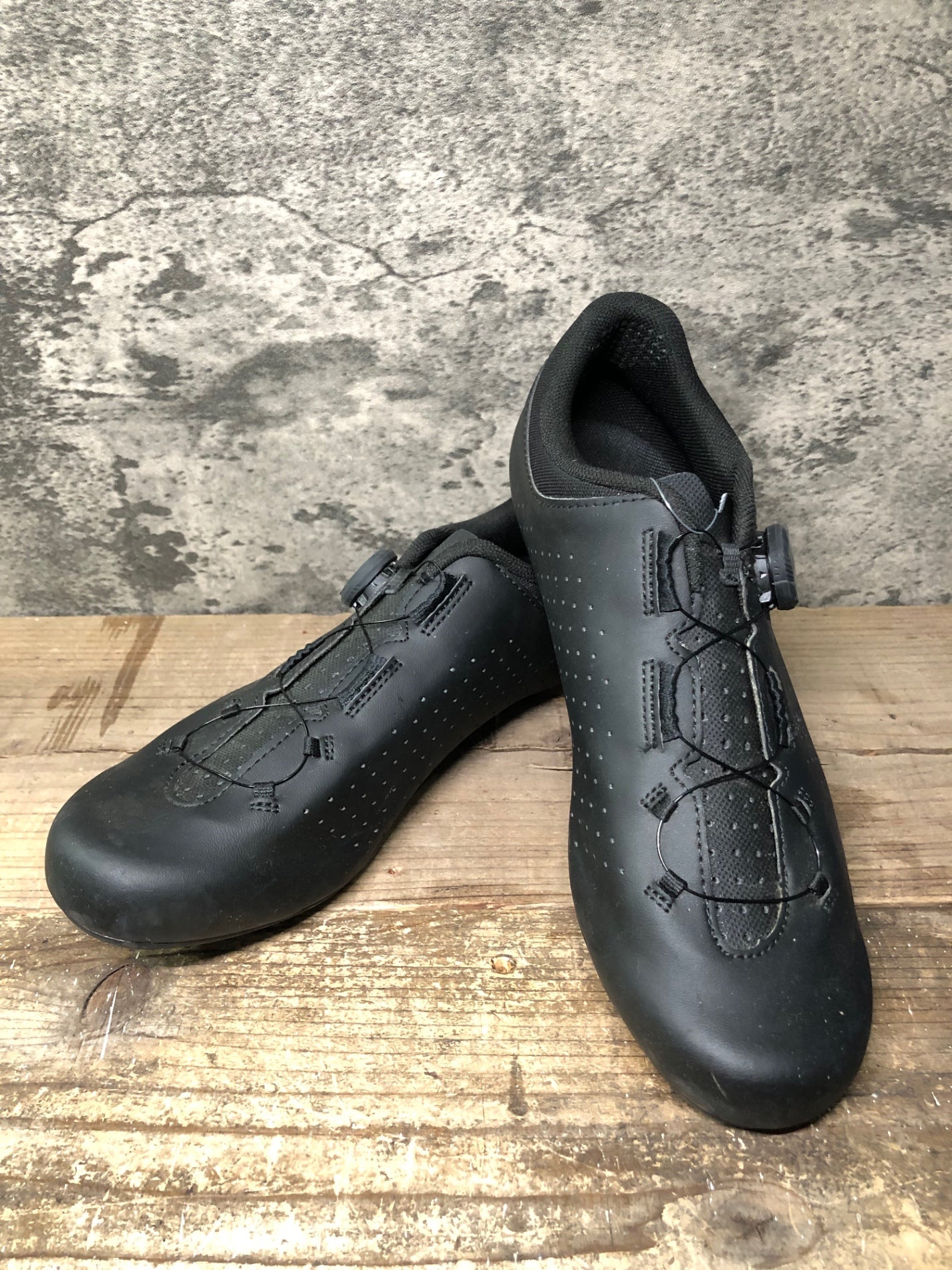 IW550 フィジーク fizik VENTO OMN ビンディングシューズ SPD-SL 黒 EU42 BOA