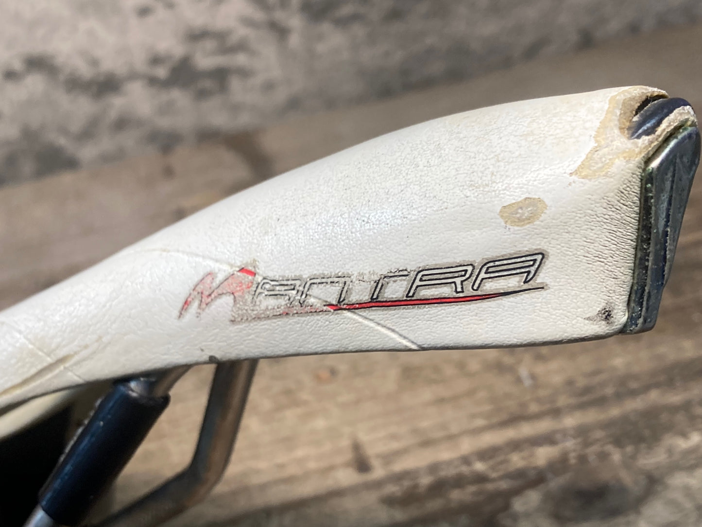 IX973 サンマルコ san marco マントラ MANTRA サドル XSILITEレール 白