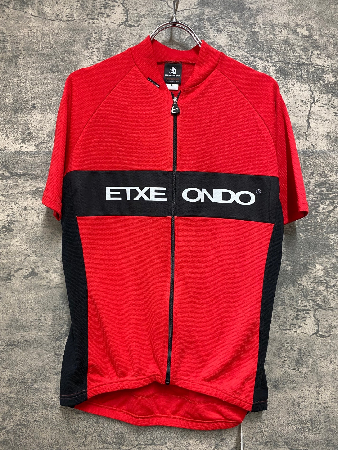 JC659 エチュンド ETXEONDO 半袖 サイクルジャージ 赤 黒 L 未使用
