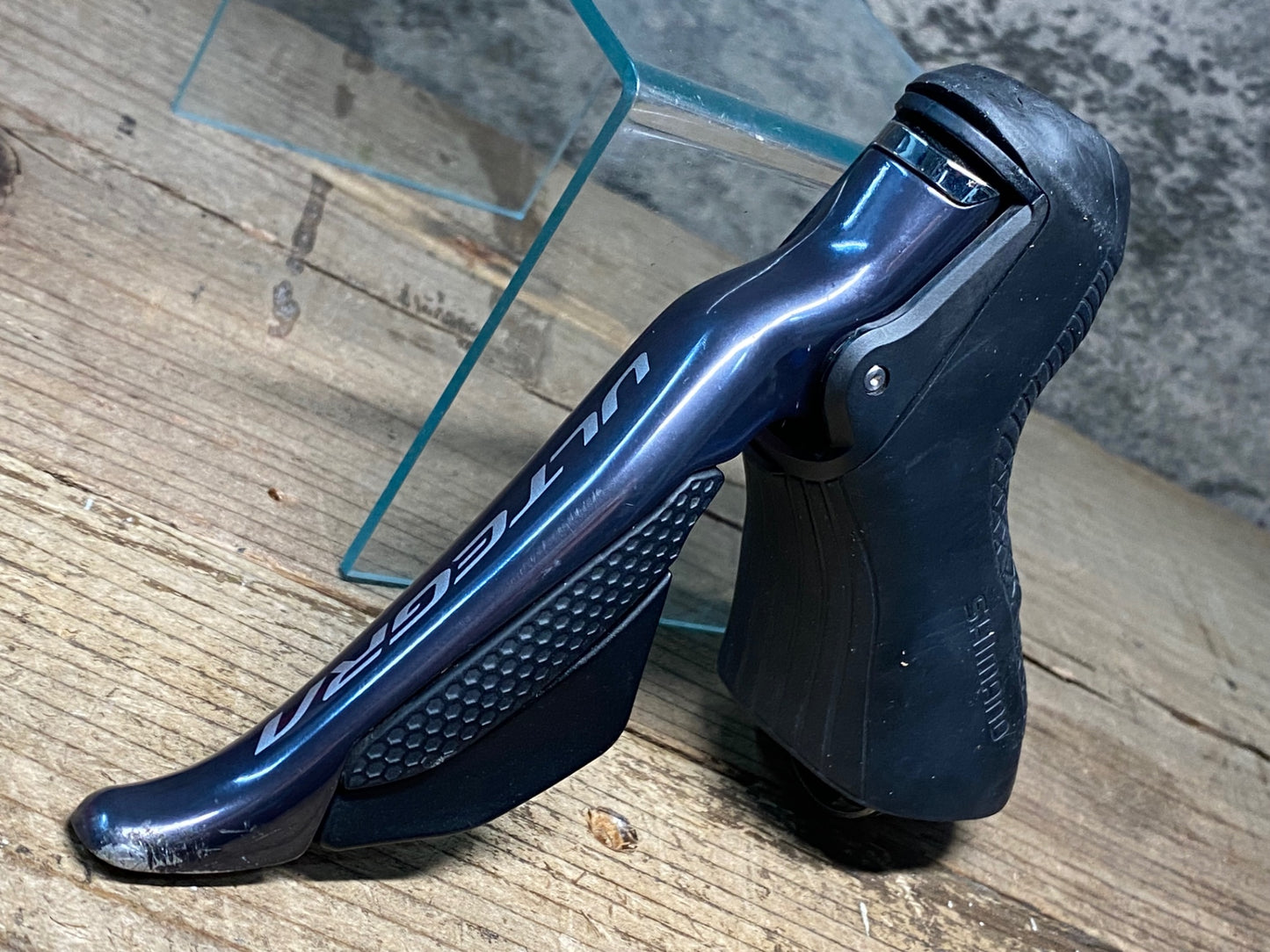 IY078 シマノ SHIMANO アルテグラ ULTEGRA ST-R8070 2S 左STIレバー 電動 Di2 油圧 ※動作確認済み、クラック有り