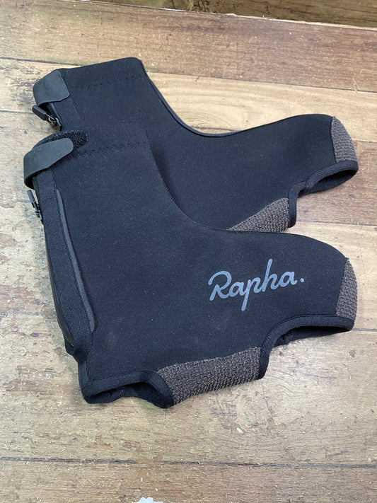 IJ210 ラファ Rapha NEVER RIDE WITHOUT OVERSHOES シューズカバー 黒 S