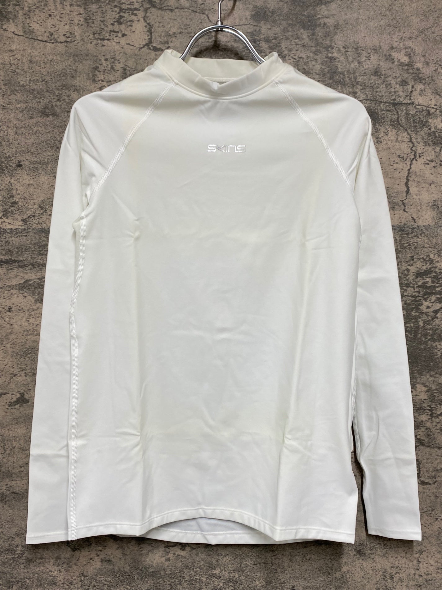 IW943 スキンズ SKINS DNAmic Force 長袖 ベースレイヤー S ホワイト 裏起毛