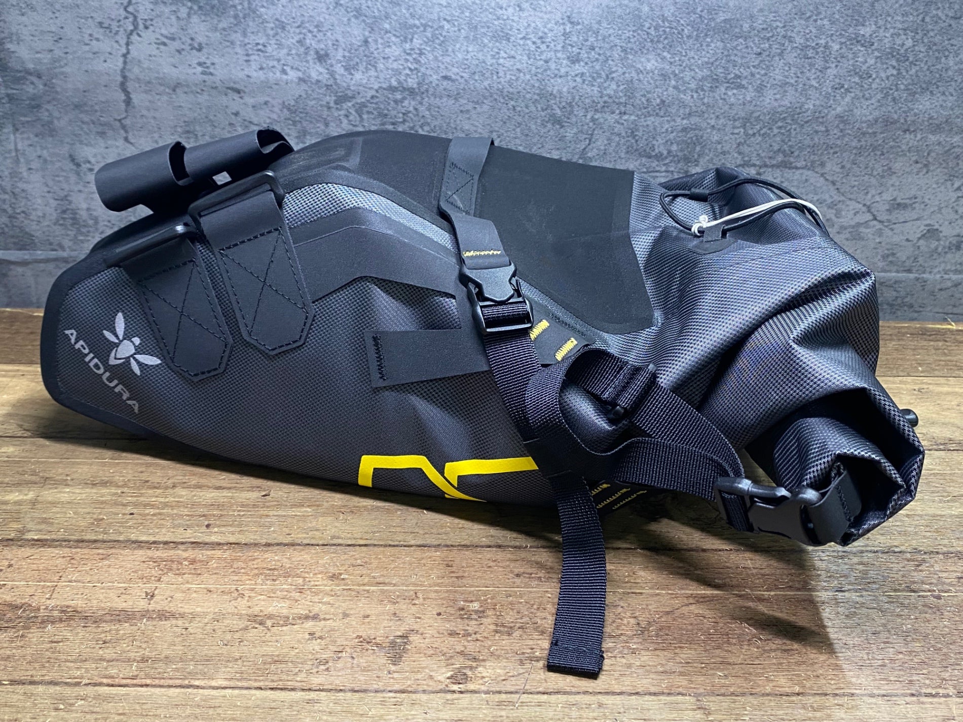 IT873 アピデュラ APIDURA EXPEDITION SADDLE PACK サドルバッグ