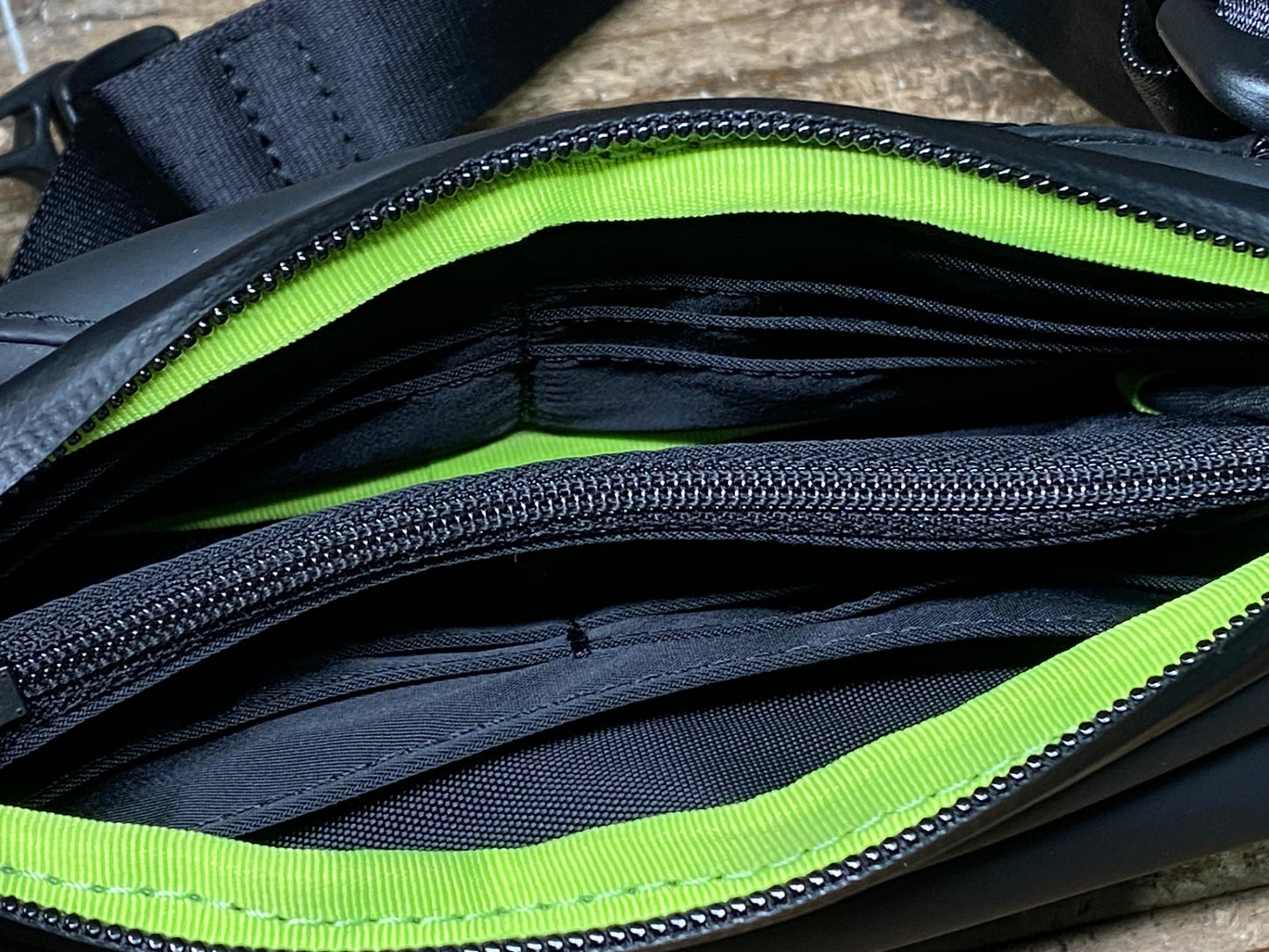 IQ634 ベルーフ BERUF BAGGAGE GEARED ショルダーバッグ