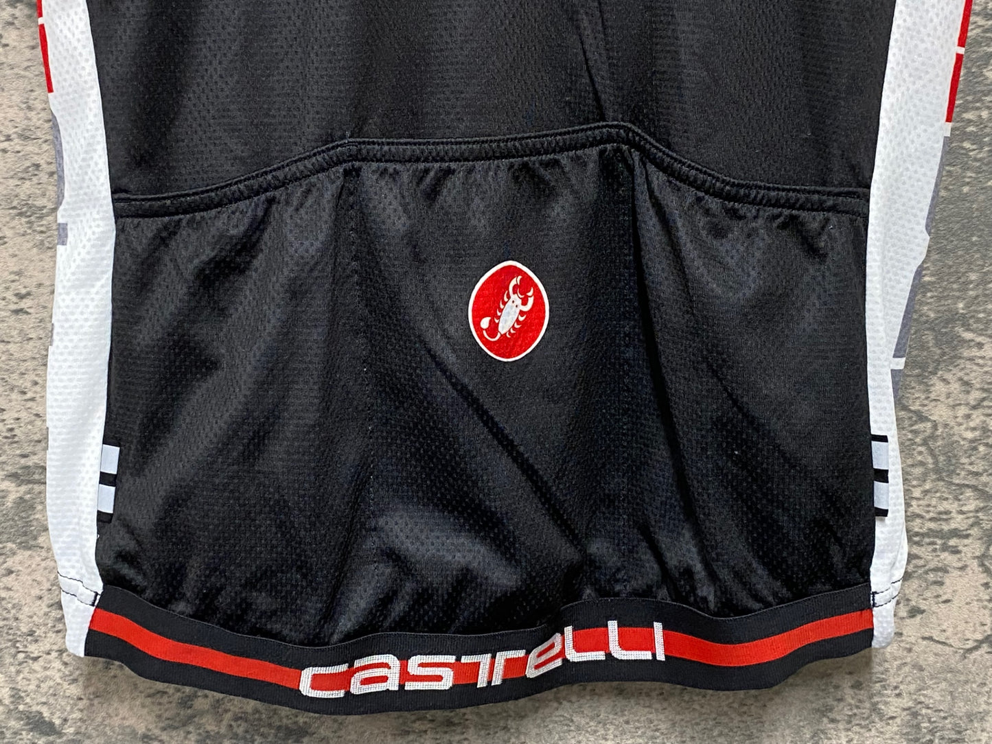 IZ857 カステリ CASTELLI 半袖 サイクルジャージ 黒 白 M ※前面ほつれ有り