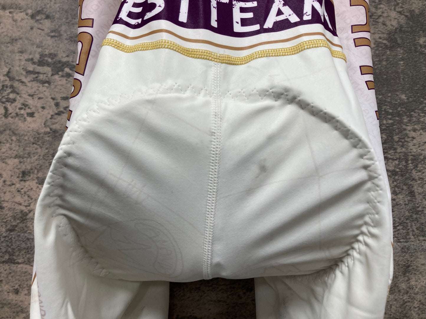 IY625 パンダーニ Pandani ビブショーツ 白 L