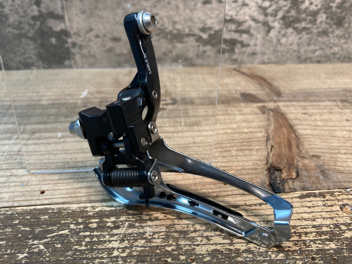IZ393 シマノ SHIMANO 105 FD-5800 フロントディレイラー 2S 直付