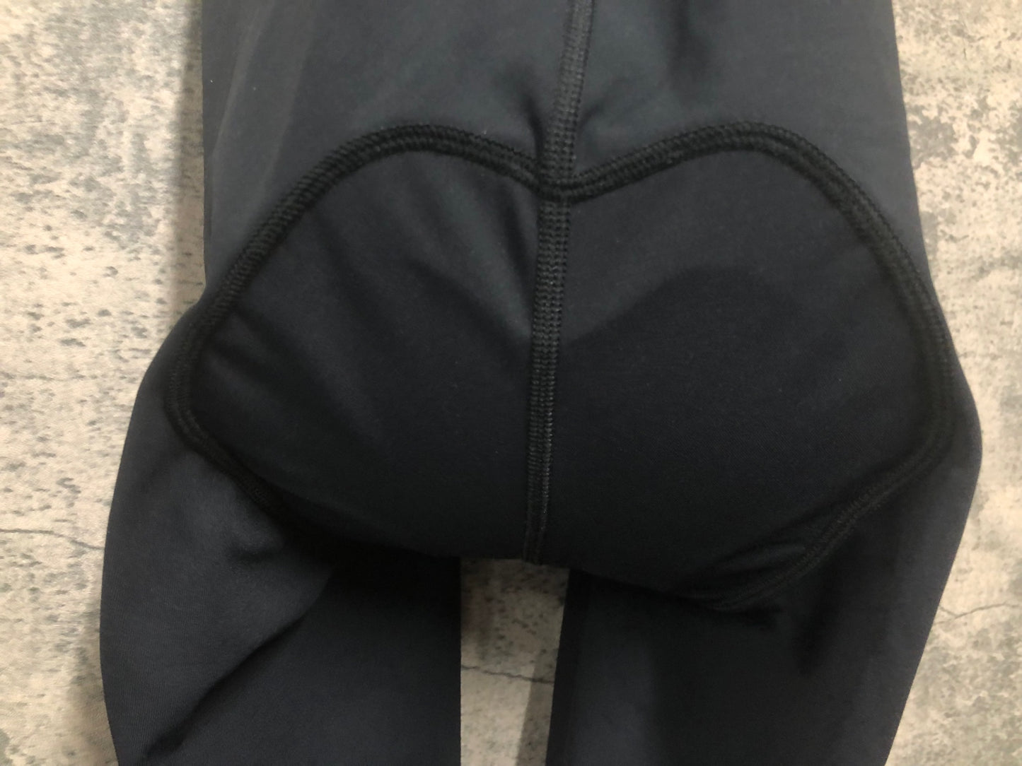 IL691 シーガー Sigr ビブショーツ S 黒