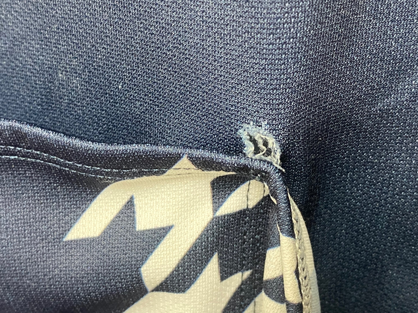 JA838 リオンドカペルミュール Lion de KAPELMUUR 半袖 サイクルジャージ 白 L ※穴あき、汚れのためジャンク