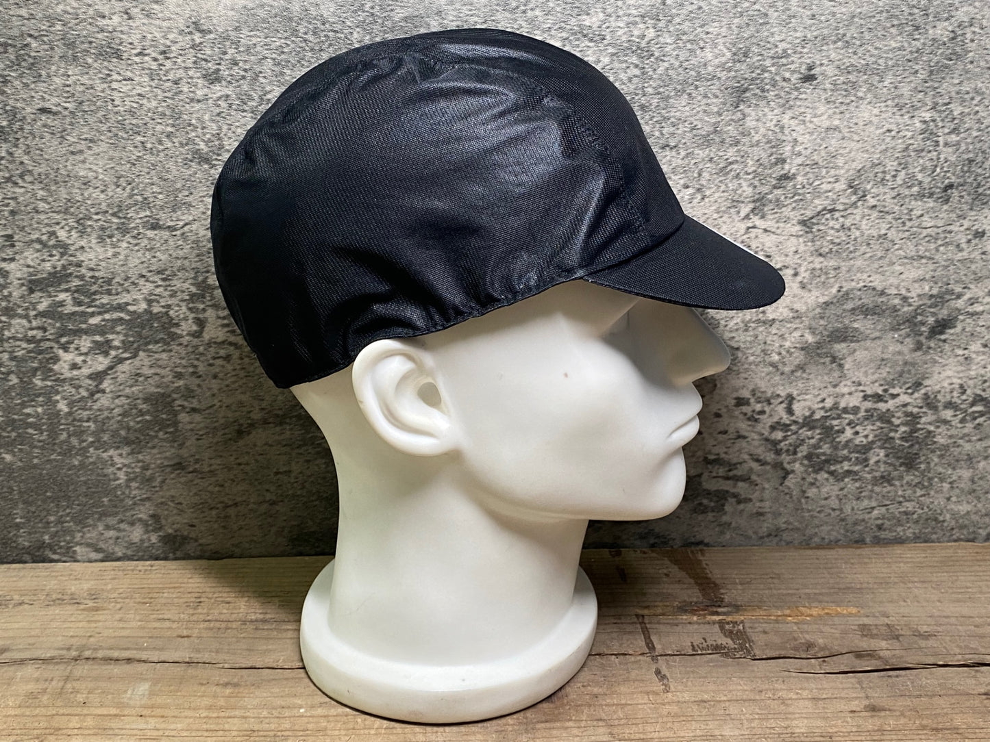 IW505 アソス Assos レインキャップ サイクルキャップ 黒 フリーサイズ