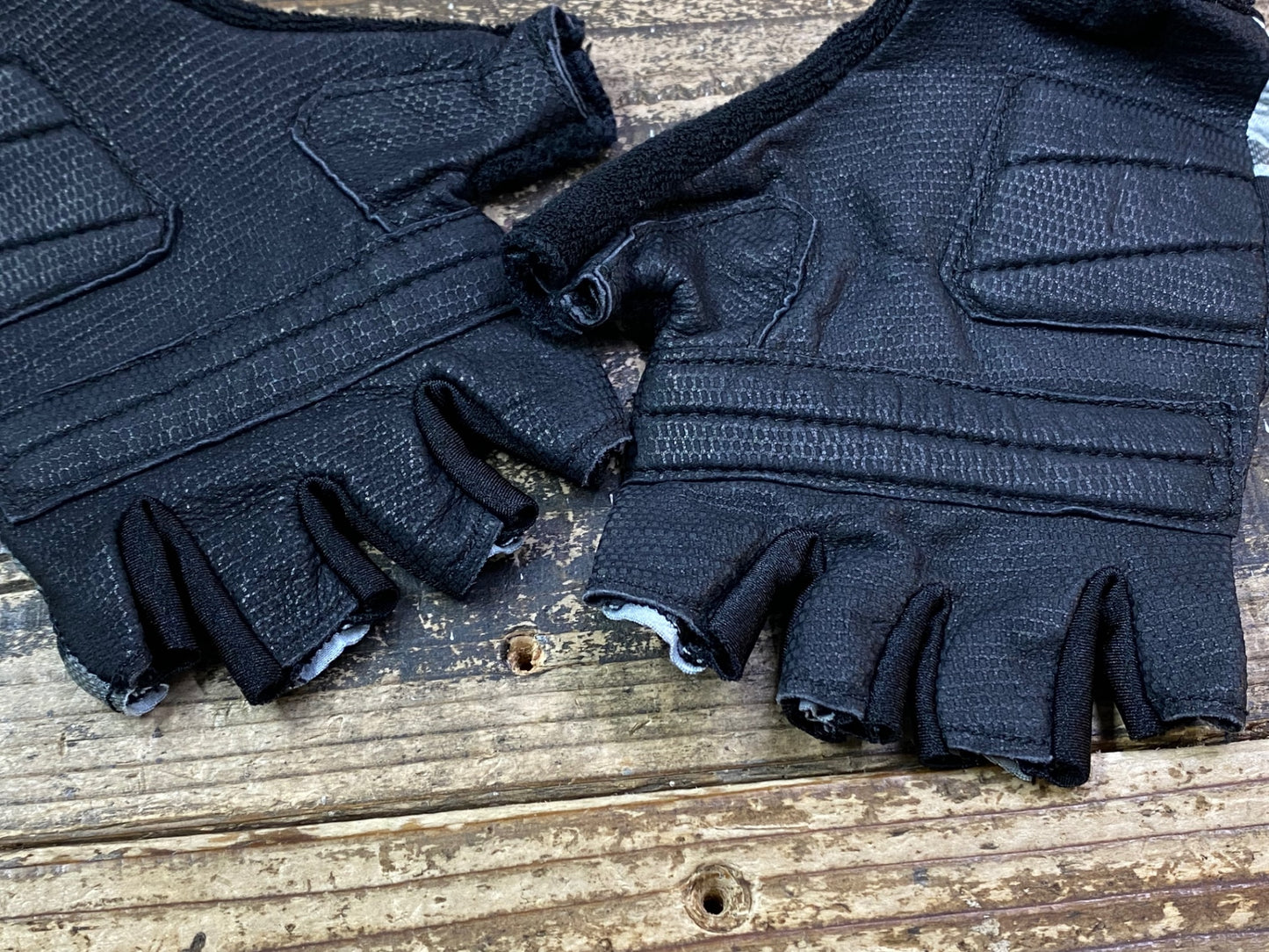 JD080 パンダーニ Pandani 指切り グローブ 黒 S