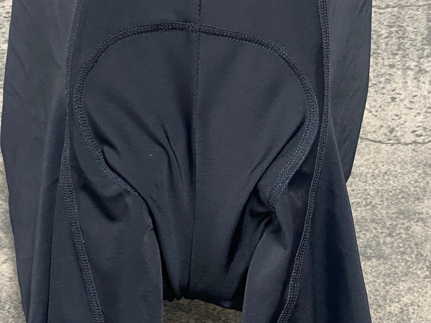 IY347 キャニオン CANYON ビブショーツ 黒 M