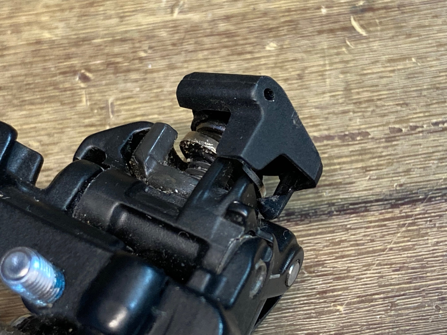 IM141 シマノ SHIMANO 105 FD-R7000 フロントディレイラー 2S 直付