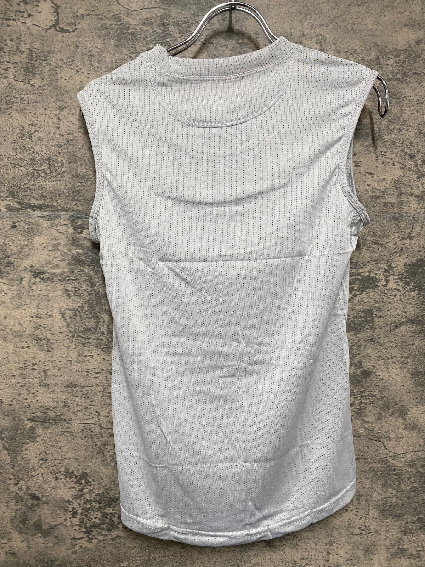 IV924 ジャイアント GIANT ノースリーブ べースレイヤー グレー S メッシュ