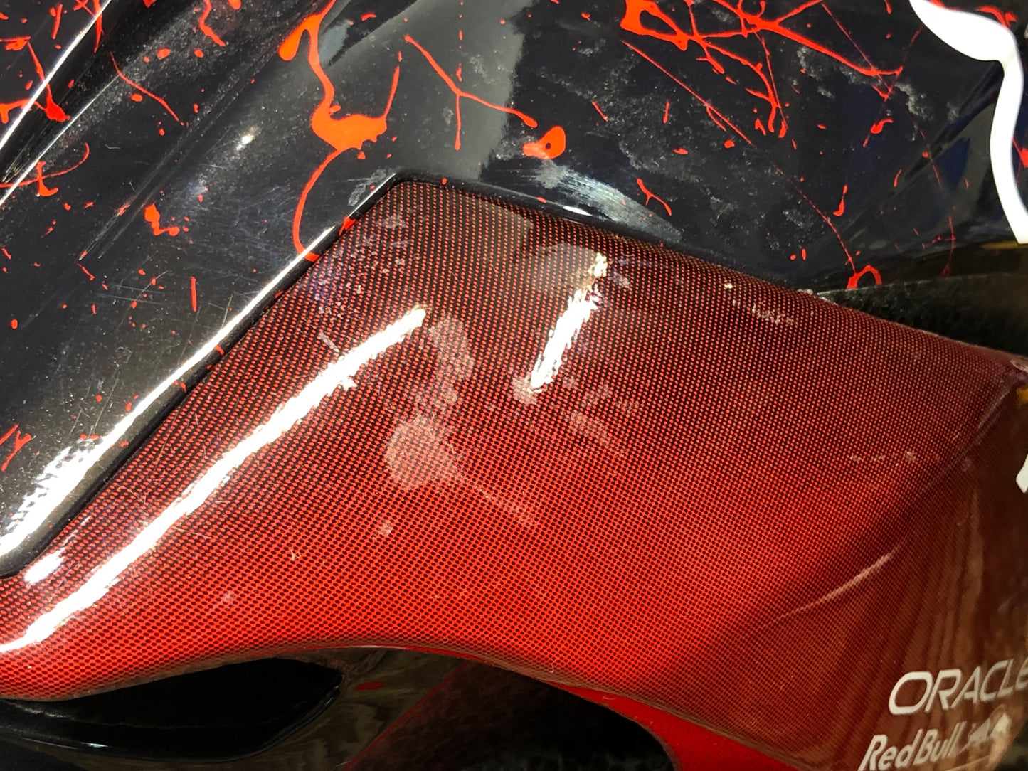 JC196 HJC FURION 2.0 RED BULL ヘルメット 赤 M 55-59cm 2024年3月製