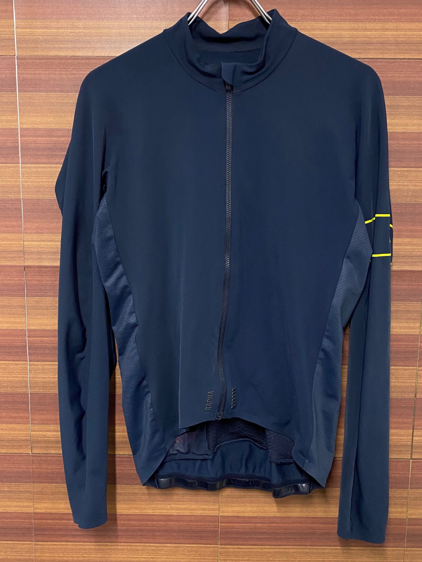 IS670 ラファ RAPHA PRO TEAM LONG SLEEVE THERMAL JERSEY 長袖サイクルジャージ 紺 M ※袖ロゴひび割れ