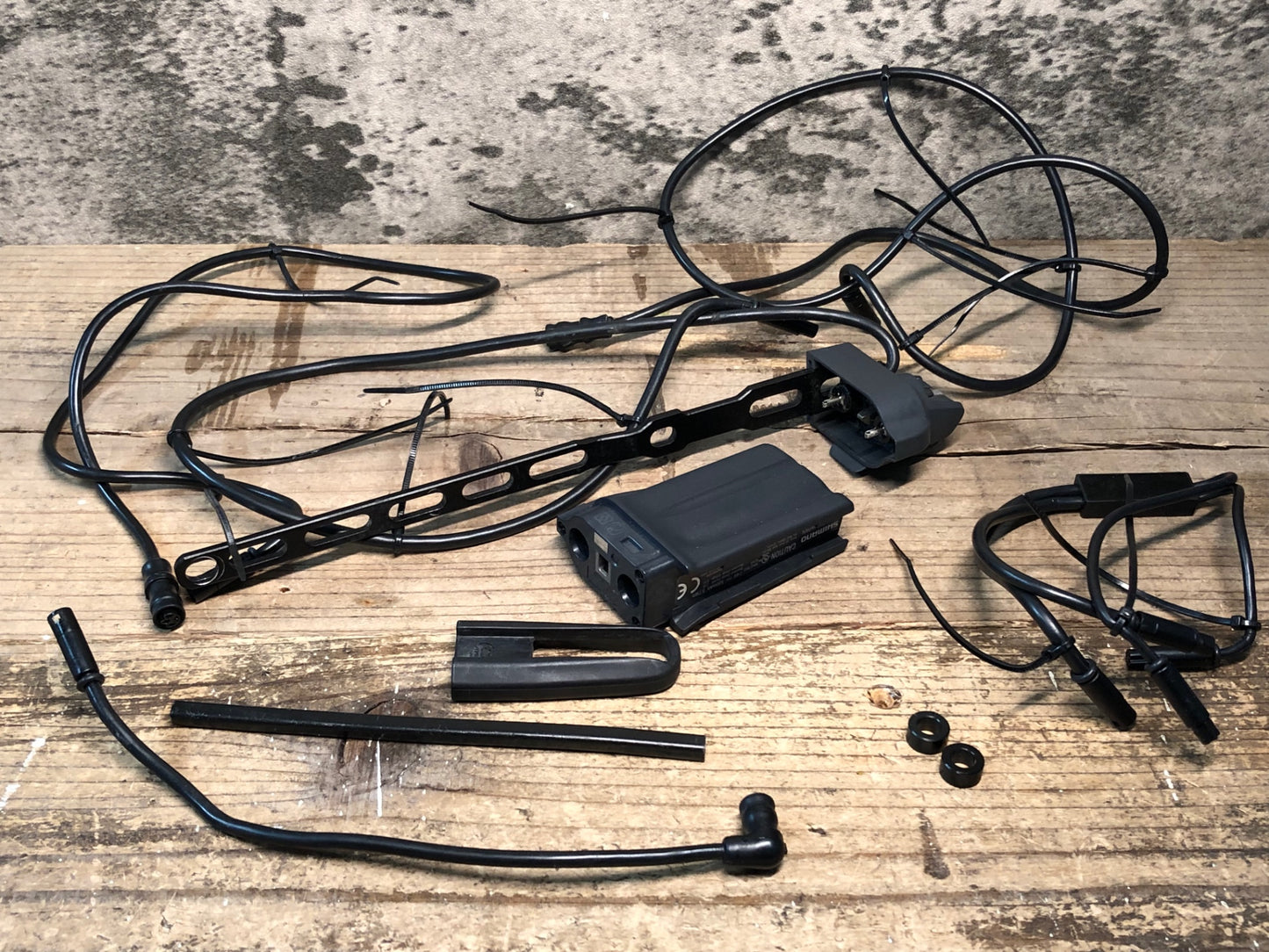 IU176 シマノ SHIMANO SM-BTR1 EW7975 外装バッテリー ケーブル ジャンクション セット