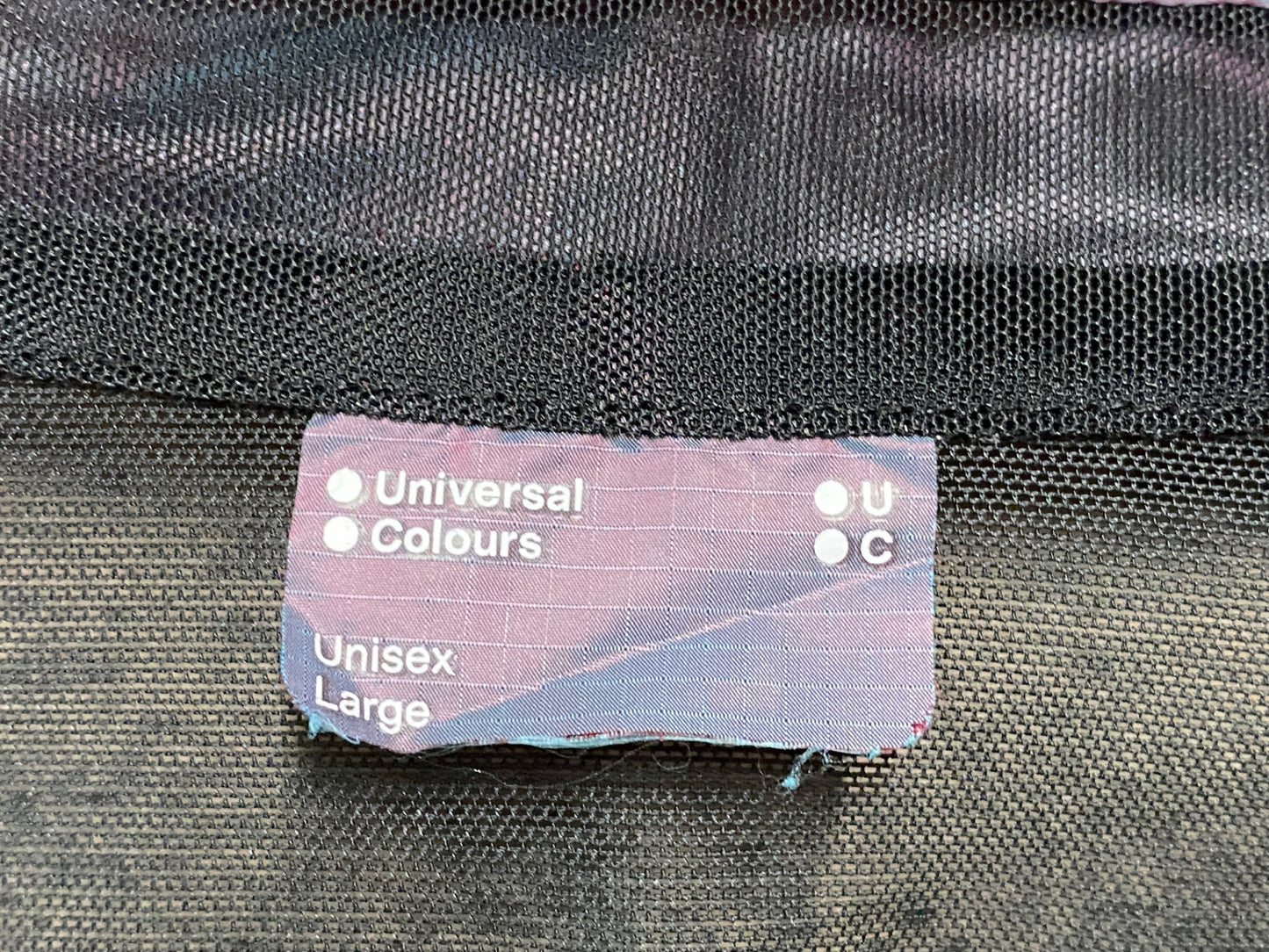 JC046 ユニバーサルカラーズ Universal Colours ジレ サイクルベスト Iridescent Green/Red L