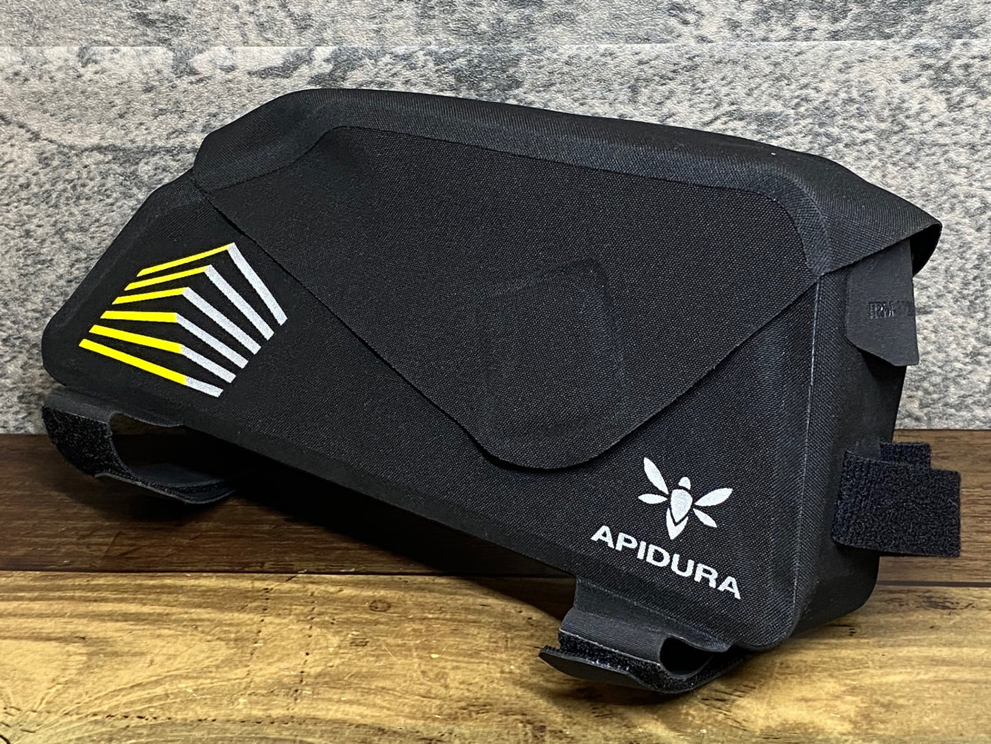 JD356 アピデュラ APIDURA レーシングトップチューブバッグ 黒