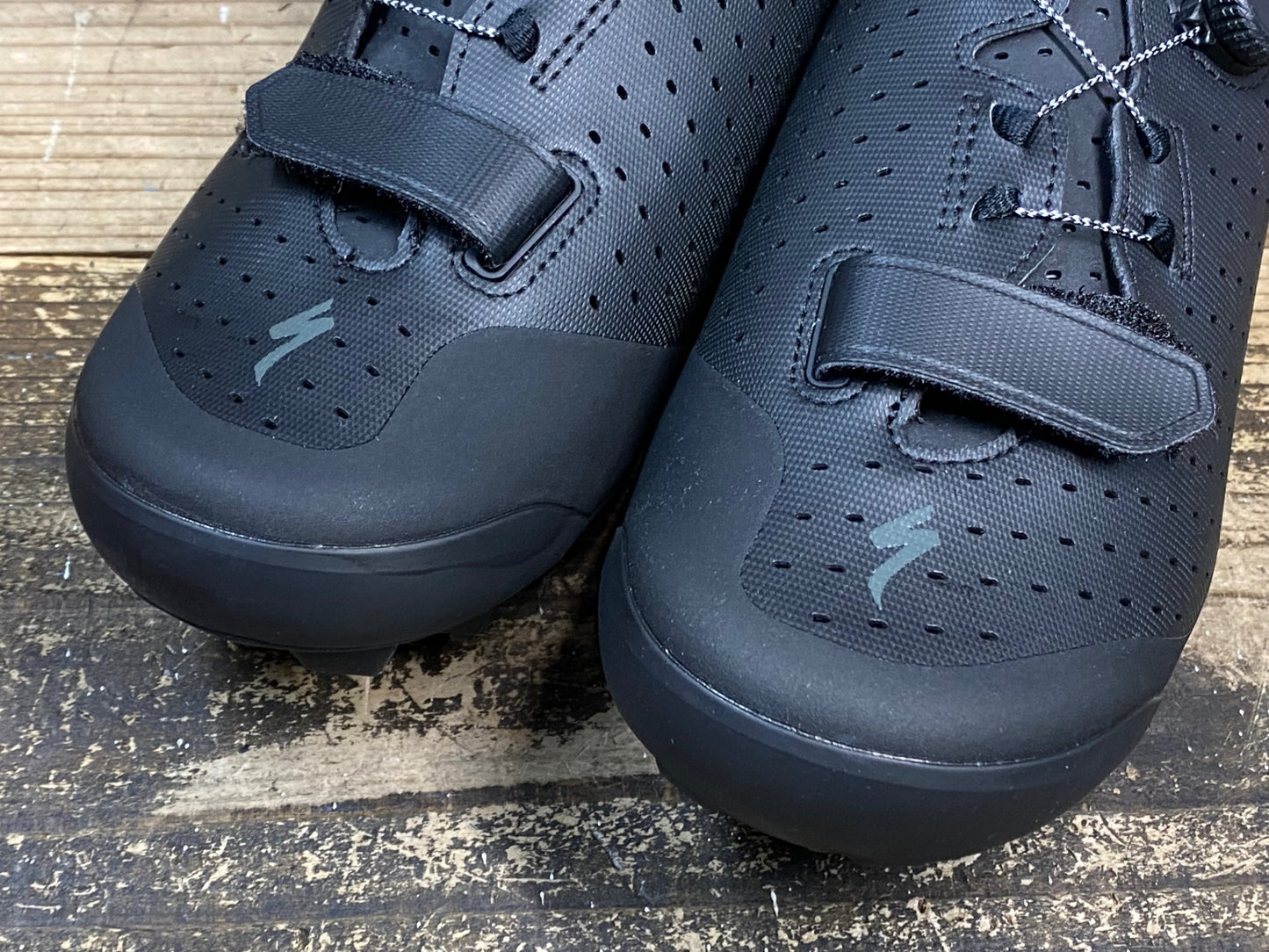 IY562 スペシャライズド SPECIALIZED RECON 2.0 ビンディングシューズ 黒 EU40.5
