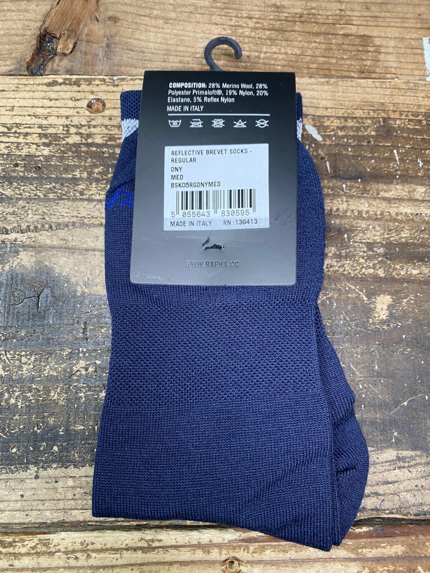 JB114 ラファ Rapha REFLECTIVE BREVET SOCKS サイクルソックス 紺 REGULAR
