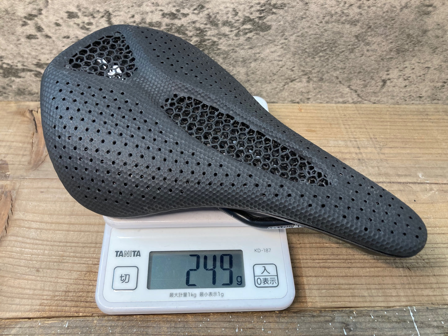 IK025 スペシャライズド SPECIALZED POWER PRO WITH MIRROR SADDLE 143mm HOLLOW Tiレール サドル